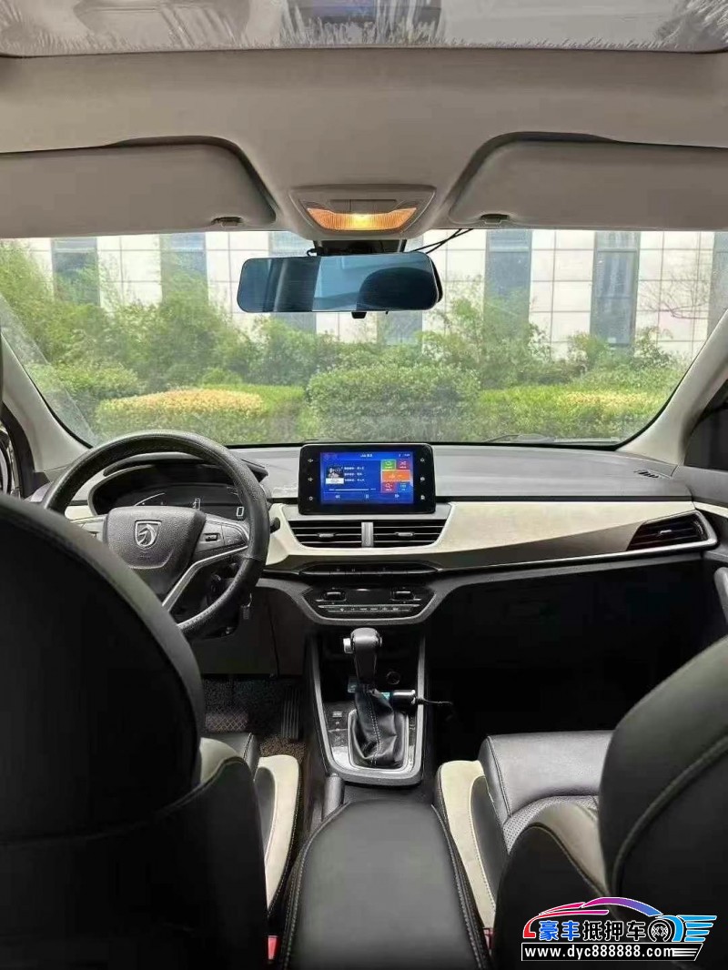 20年宝骏宝骏360轿车抵押车出售