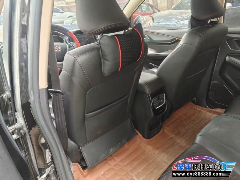 17年宝骏560轿车抵押车出售