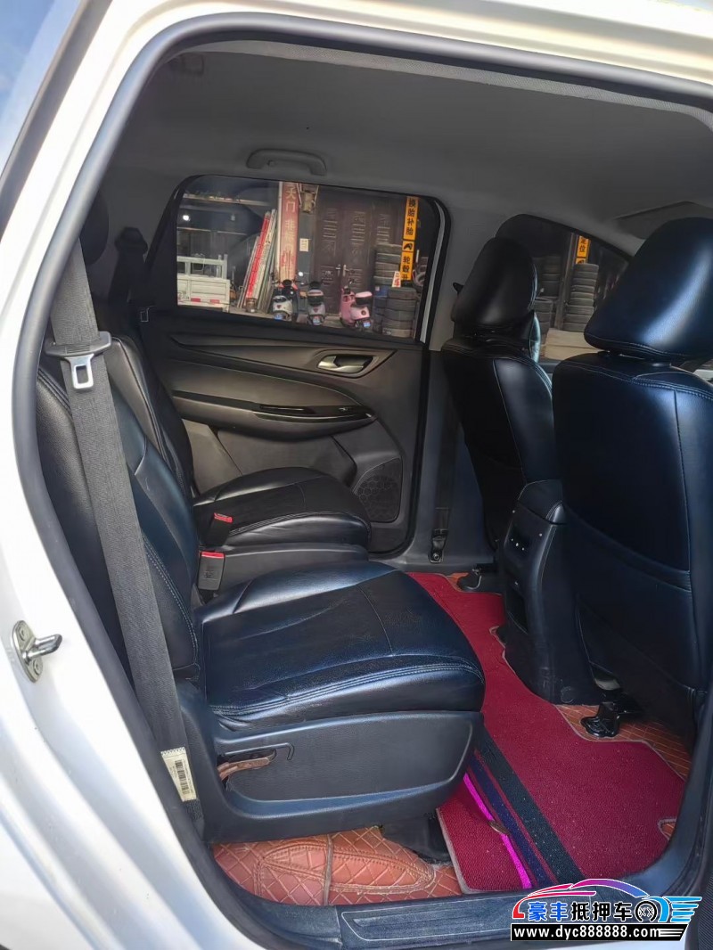 22年宝骏730轿车抵押车出售