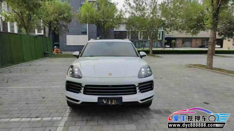 抵押车出售18年保时捷卡宴SUV