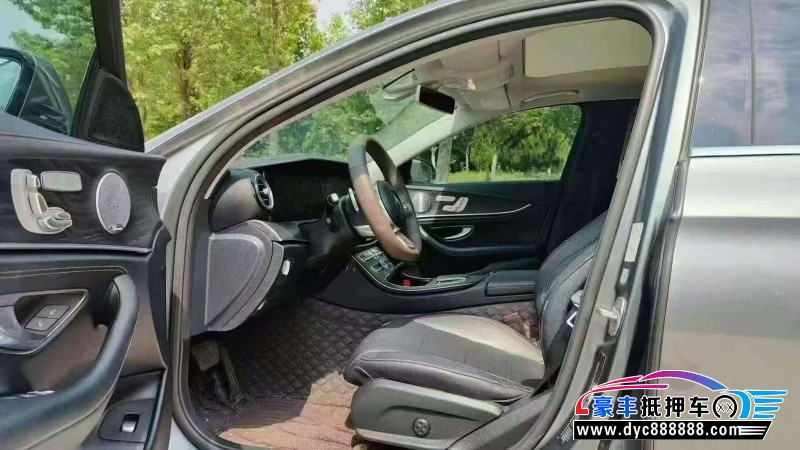 19年奔驰E轿车抵押车出售