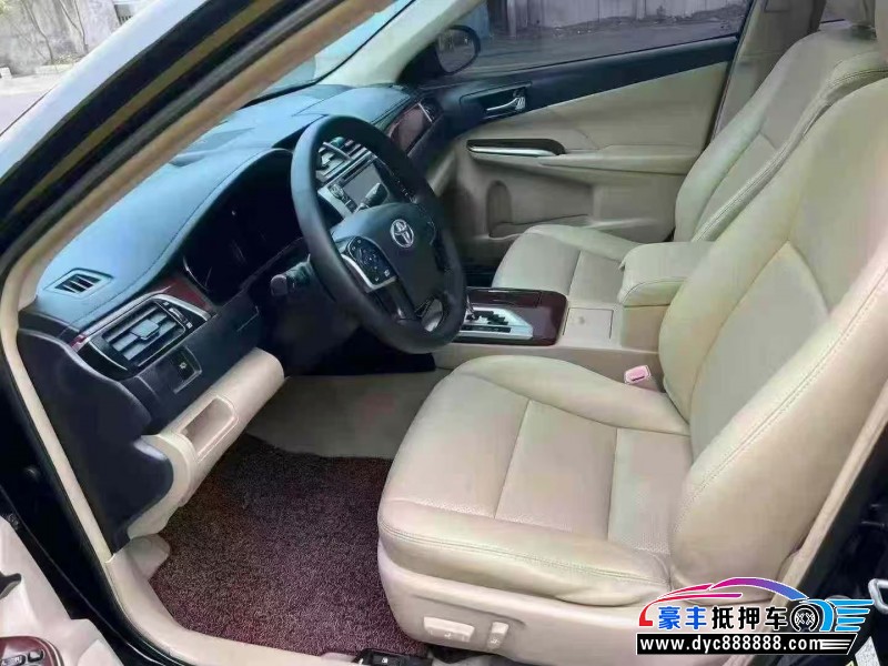 12年丰田凯美瑞轿车抵押车出售