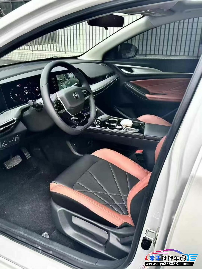 23年长安逸动轿车抵押车出售