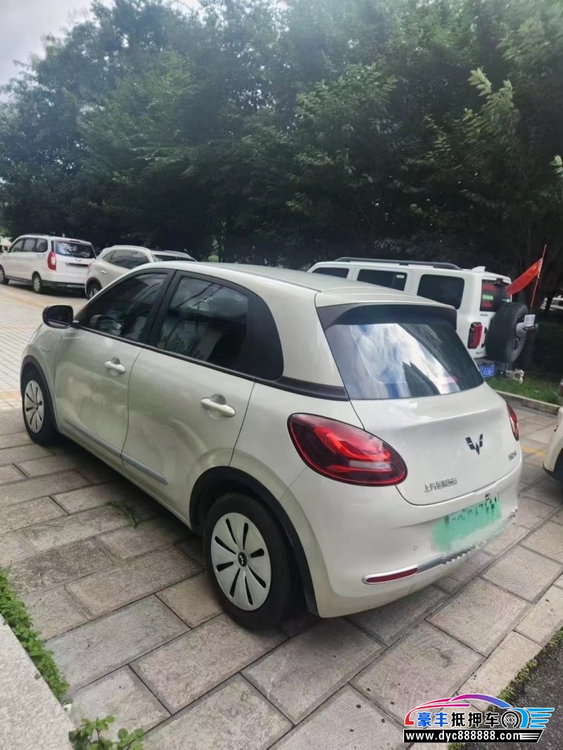 23年五菱缤果轿车抵押车出售