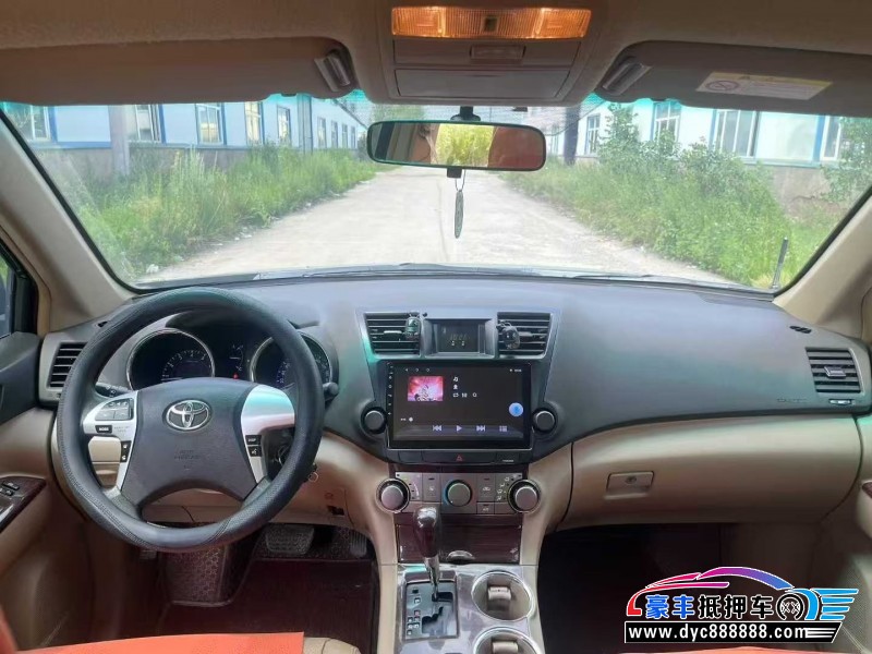 13年丰田汉兰达轿车抵押车出售