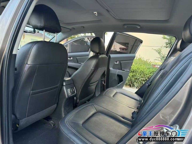 15年起亚智跑轿车抵押车出售