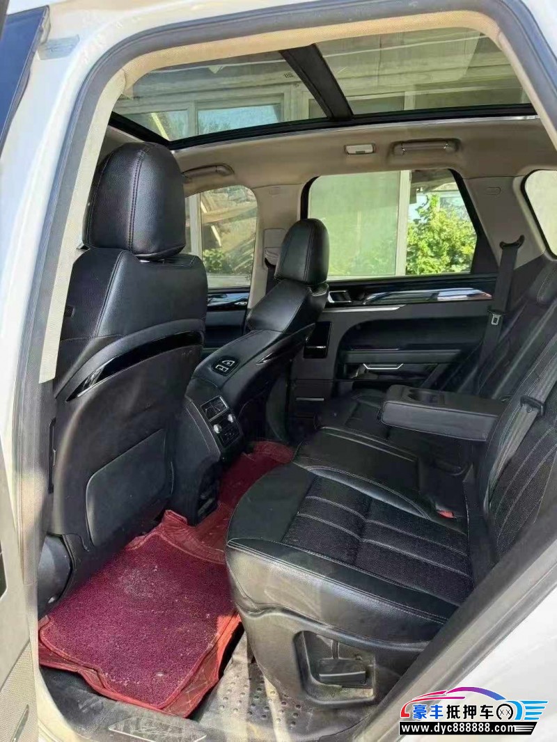 18年众泰T800轿车抵押车出售