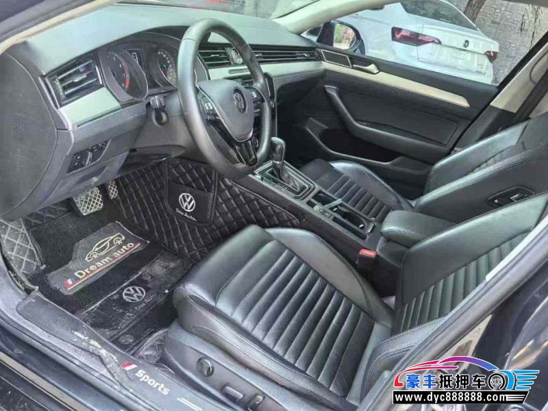 17年大众迈腾轿车抵押车出售