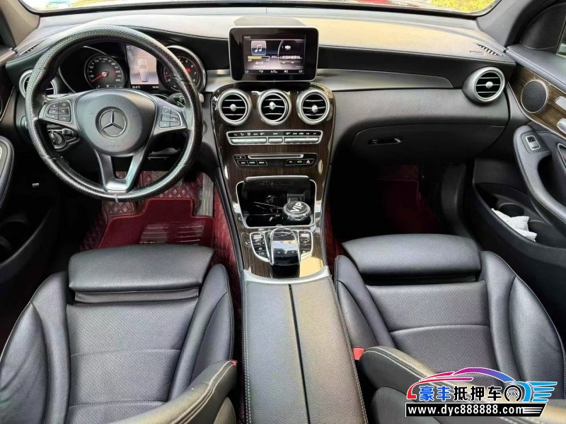 19年奔驰GLC轿车抵押车出售