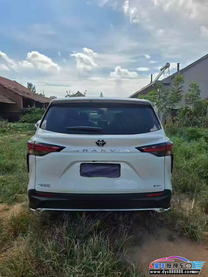 25年丰田格瑞维亚轿车抵押车出售