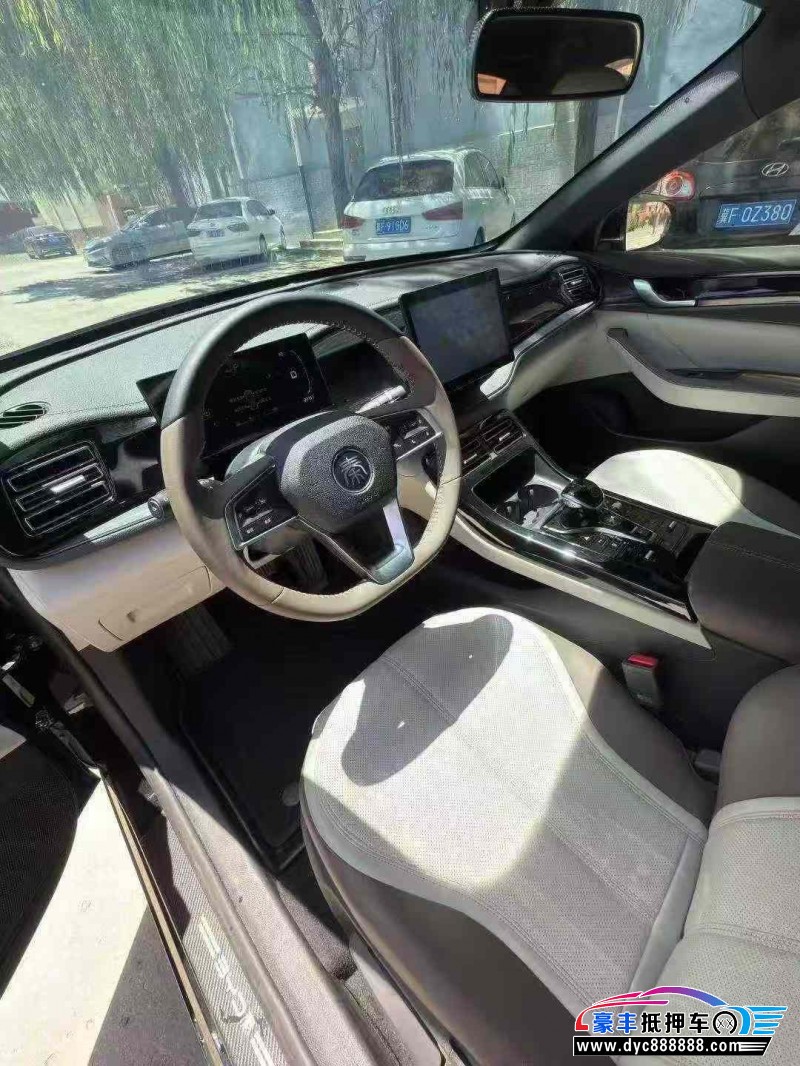 24年比亚迪秦轿车抵押车出售