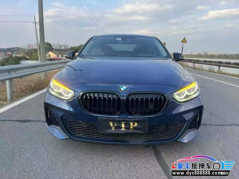 21年宝马1系轿车抵押车出售