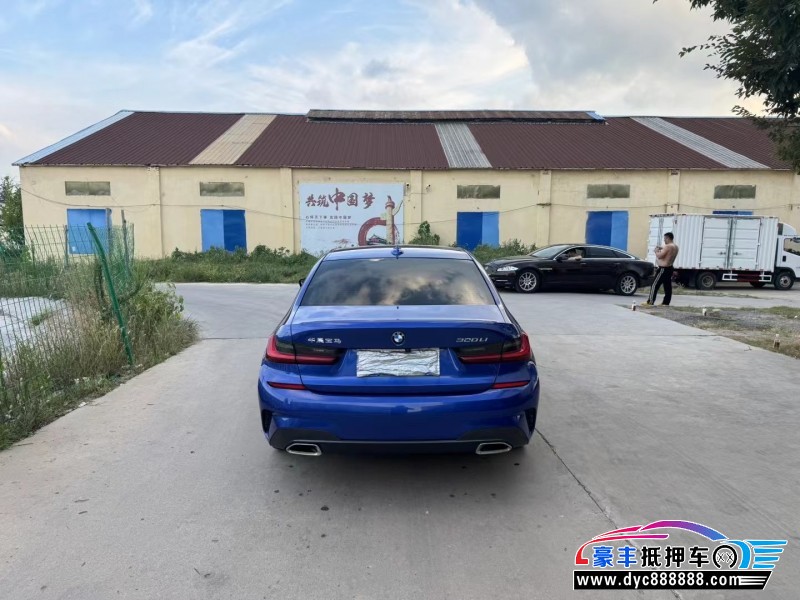 21年宝马3系轿车抵押车出售