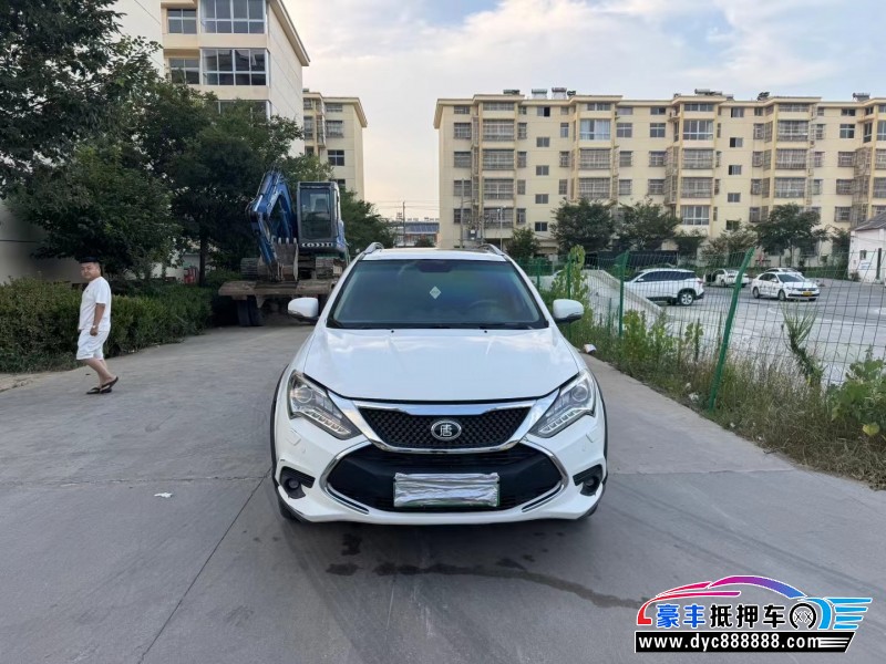 16年比亚迪唐轿车抵押车出售