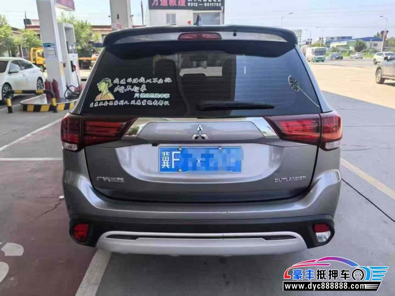 20年三菱欧蓝德轿车抵押车出售