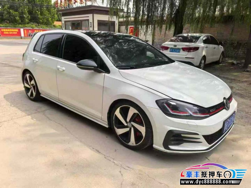 19年大众高尔夫轿车抵押车出售