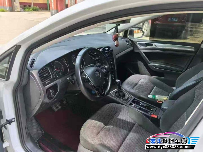 19年大众高尔夫轿车抵押车出售