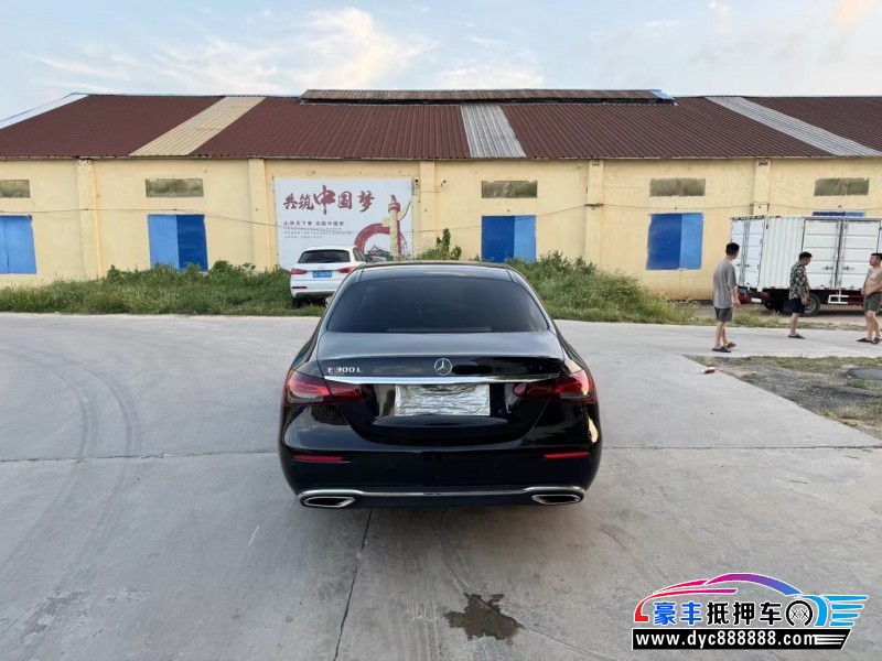 22年奔驰E轿车抵押车出售