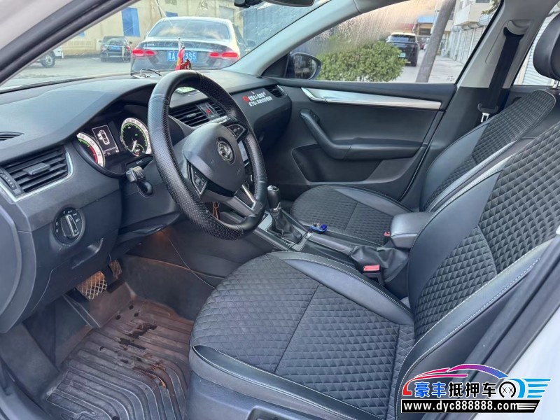 20年斯柯达明锐轿车抵押车出售