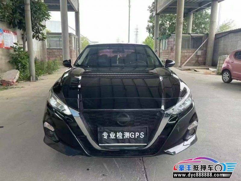 20年日产天籁轿车抵押车出售