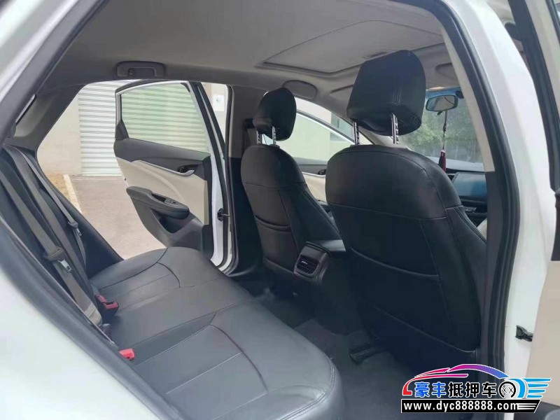 15年别克英朗轿车抵押车出售