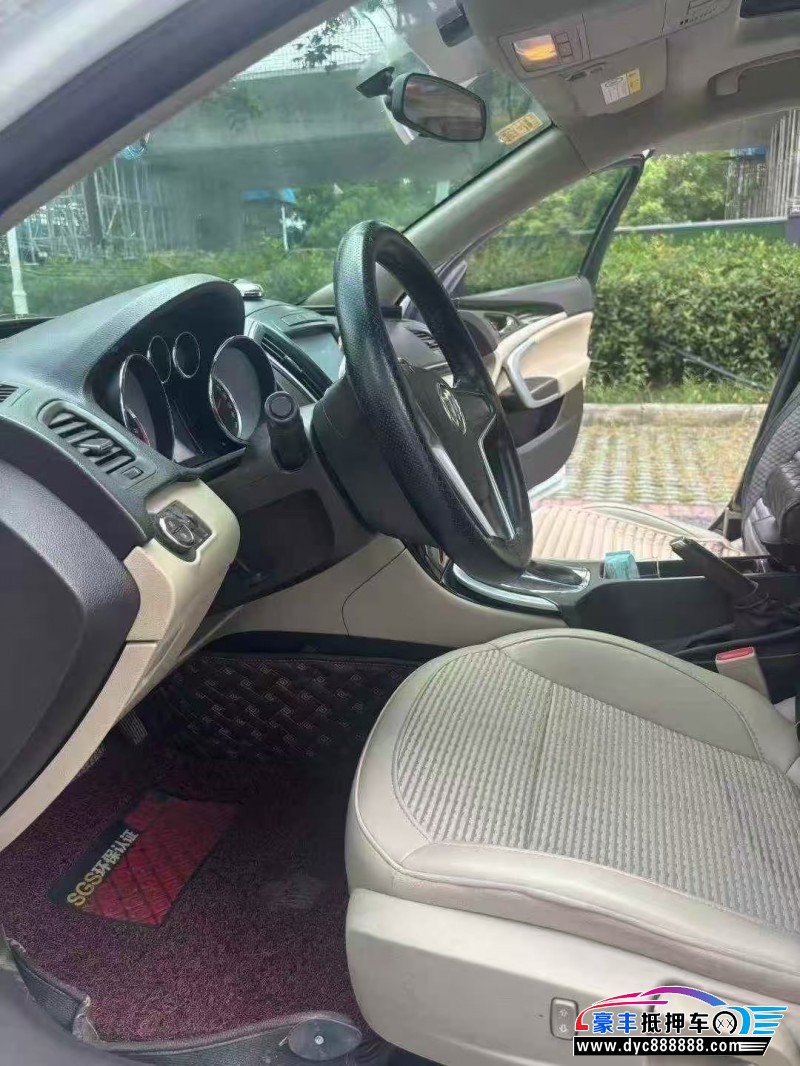 15年别克君威轿车抵押车出售