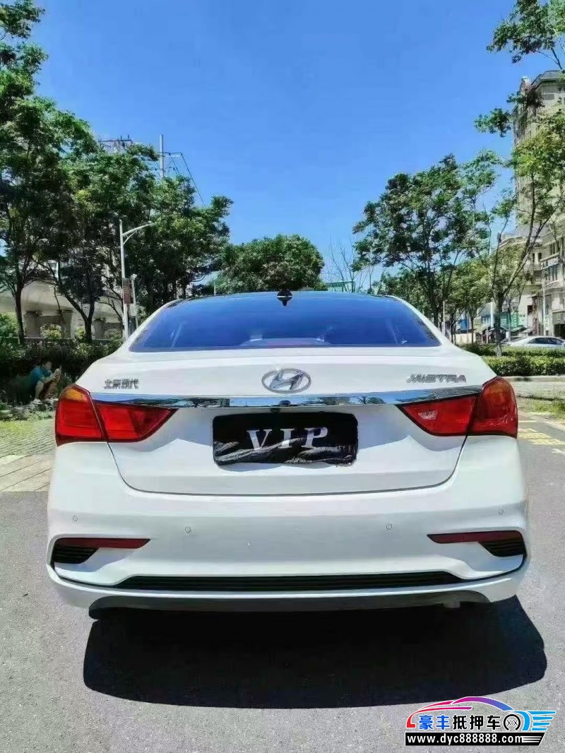 17年现代名图轿车抵押车出售