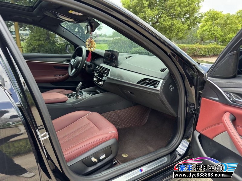 24年宝马5系轿车抵押车出售