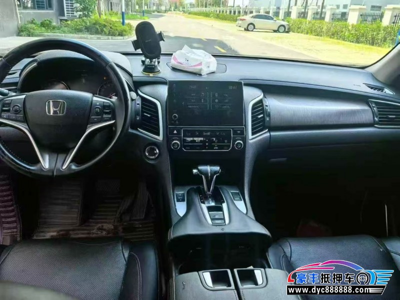 21年本田冠道轿车抵押车出售