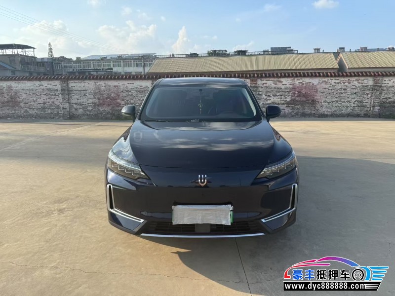 抵押车出售24年创维EV6轿车