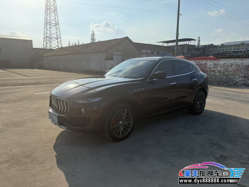 18年玛莎拉蒂莱万特轿车抵押车出售