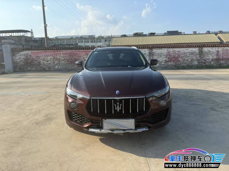 18年玛莎拉蒂莱万特轿车抵押车出售