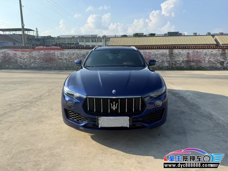 17年玛莎拉蒂莱万特轿车抵押车出售