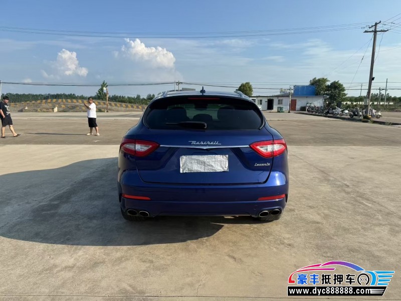 17年玛莎拉蒂莱万特轿车抵押车出售