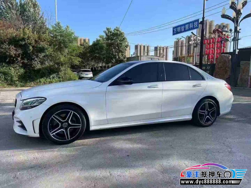 21年奔驰C轿车抵押车出售