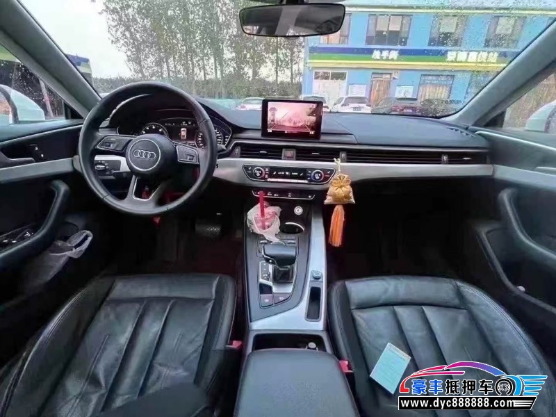 18年奥迪A5轿车抵押车出售