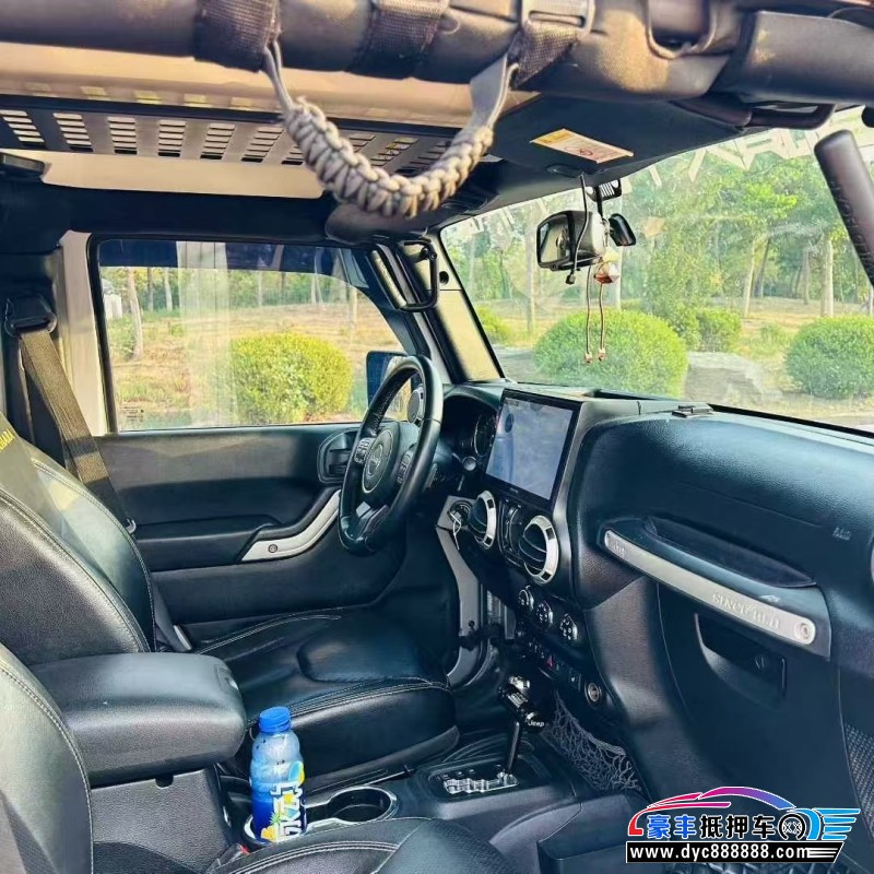 18年Jeep牧马人轿车抵押车出售