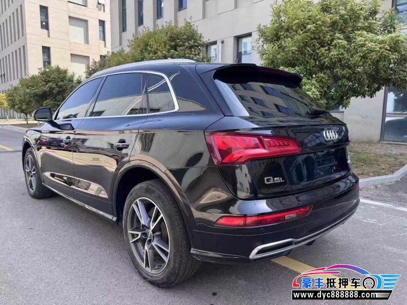 20年奥迪Q5轿车抵押车出售