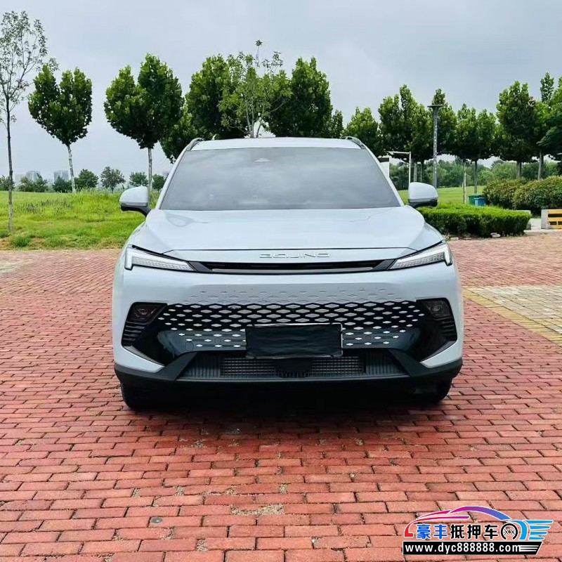 23年北汽制造魔方轿车抵押车出售