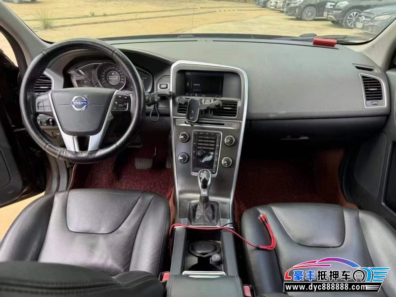 14年沃尔沃XC60轿车抵押车出售