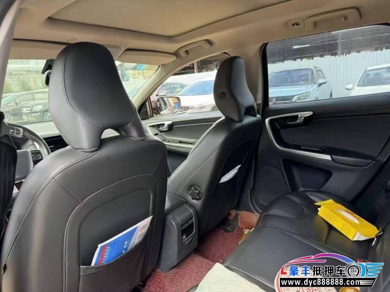 14年沃尔沃XC60轿车抵押车出售