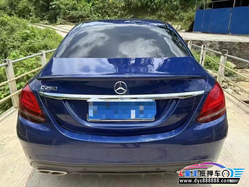 19年奔驰C轿车抵押车出售