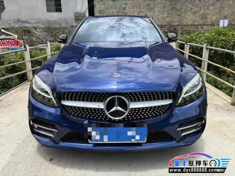 19年奔驰C轿车抵押车出售
