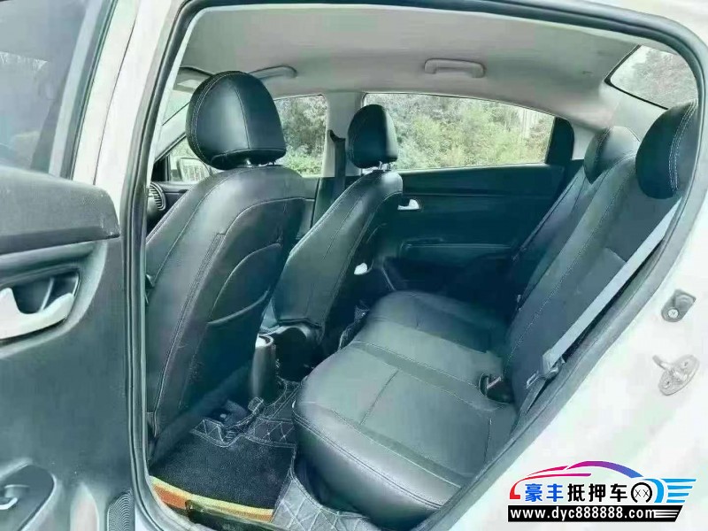 18年起亚K2轿车抵押车出售