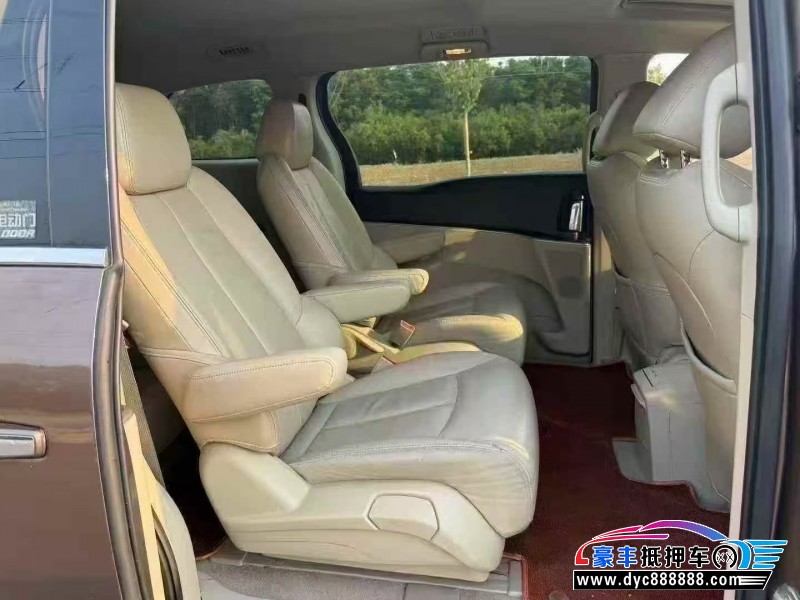 19年别克GL8轿车抵押车出售