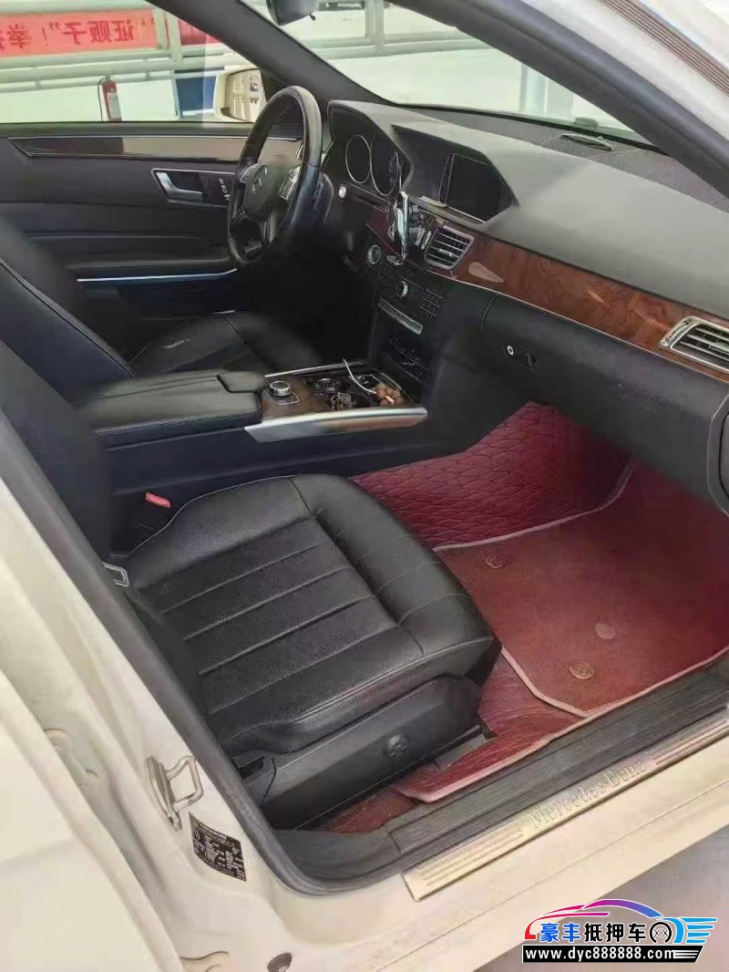 15年奔驰E轿车抵押车出售