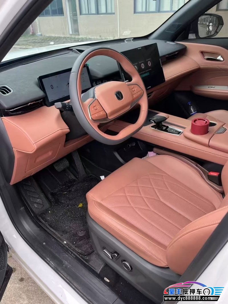 25年长安长安UNI轿车抵押车出售