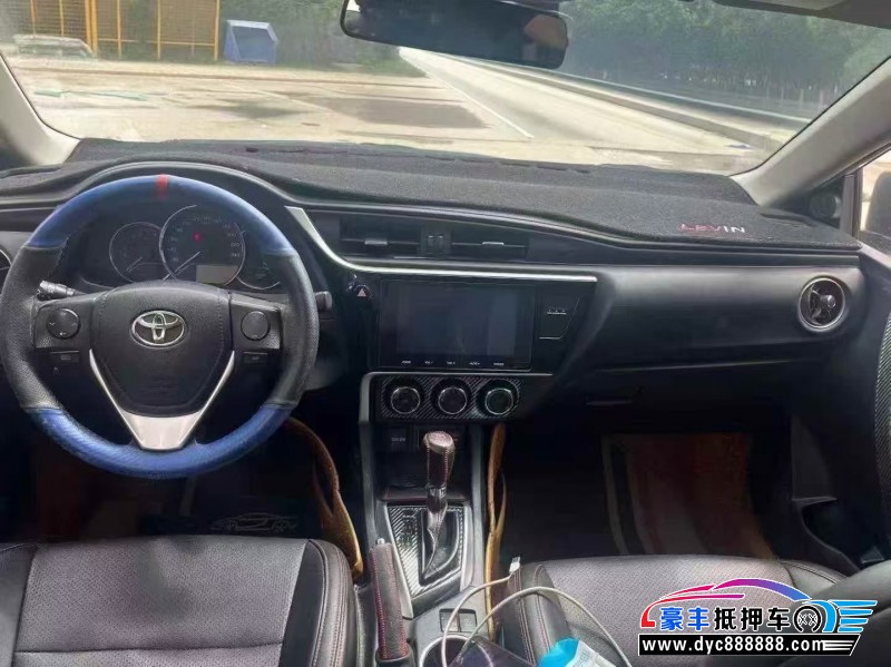 18年丰田雷凌轿车抵押车出售