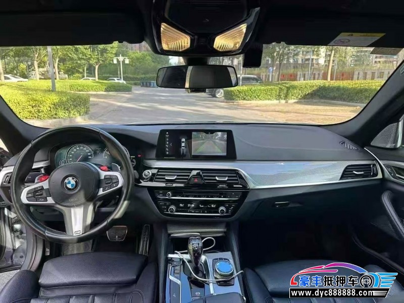 19年宝马5系轿车抵押车出售