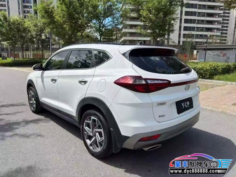 20年现代途胜轿车抵押车出售